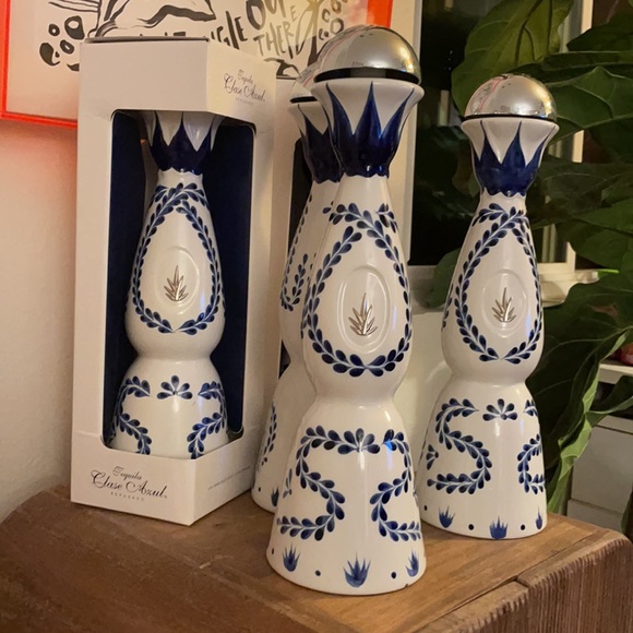 CLASE AZUL REPOSADO TEQUILA BOTTLES - Picture 4 of 6
